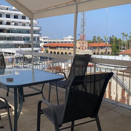 Unique City Hostel 100 Meters From Beach 라르나카 외부 사진